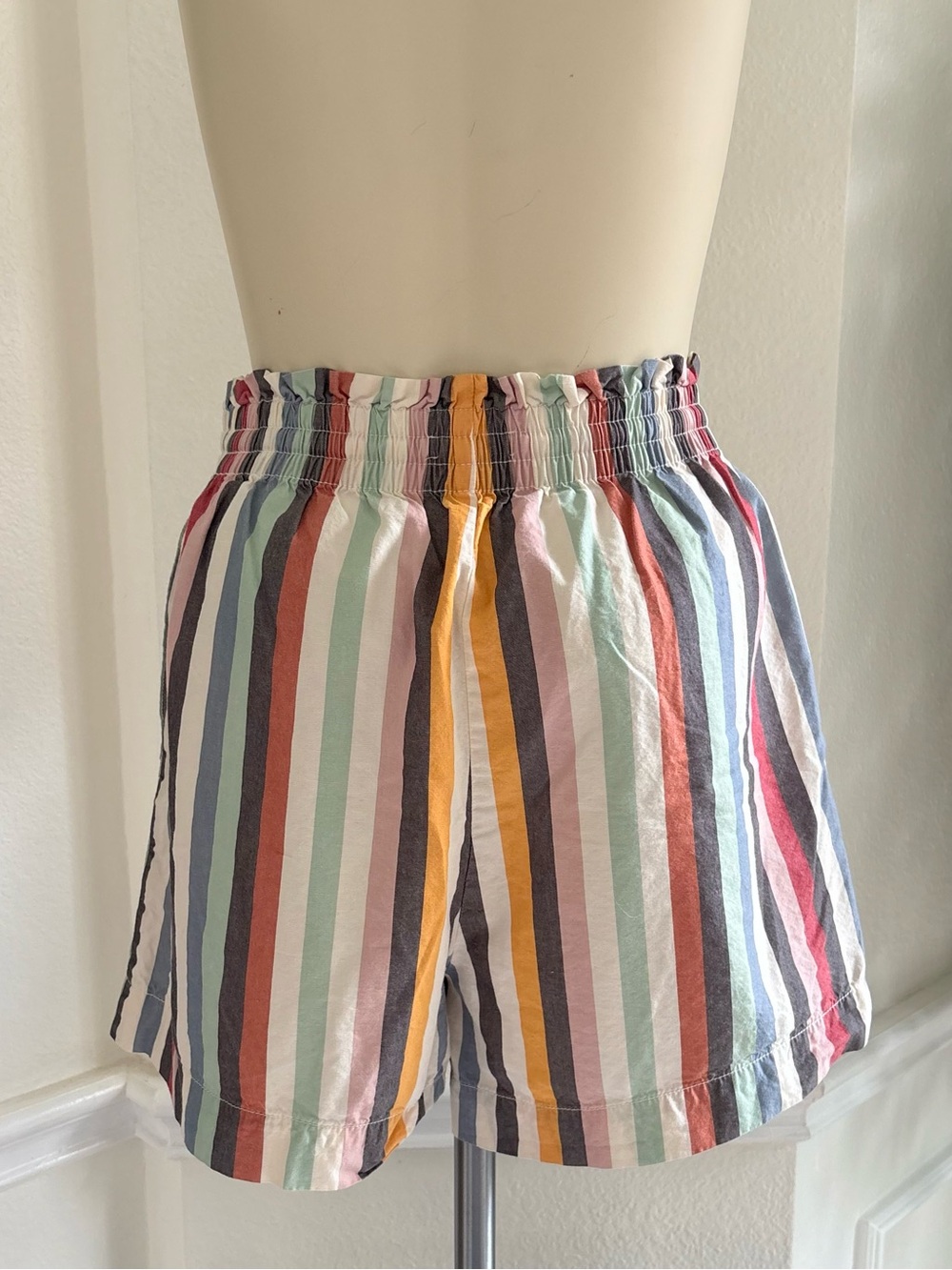 Madewell Smocked Waist Pull On Rainbow Stripe Shorts - Picture 6 of 8
